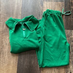 Green scuba like Pants 1/4 zip sweatshirt